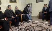 حضور علی‌ مطهری‌ در منزل شهید سلیمانی
