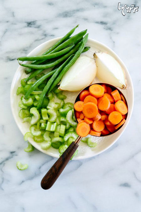 سوپ ساده و دلچسب پاستا و سبزیجات