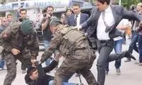 جنجال ضرب و شتم یک معترض در ترکیه