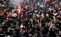 هواداران مجارستان علیه مبارزه با نژادپرستی!