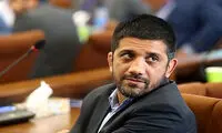 واکنش‌های عجیب علیرضا دبیر در مواجهه با سیاست