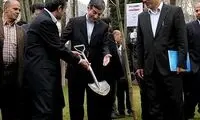 عکس: تعارف صلح آمیز احمدی‌ نژاد و مشایی