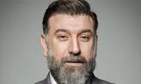 پزشکِ انصاریان تغییر کرد؛ طب سنتی جایگزین شد