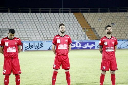 وقتی پیراهن مهاجم پرسپولیس بدون لوگو شد