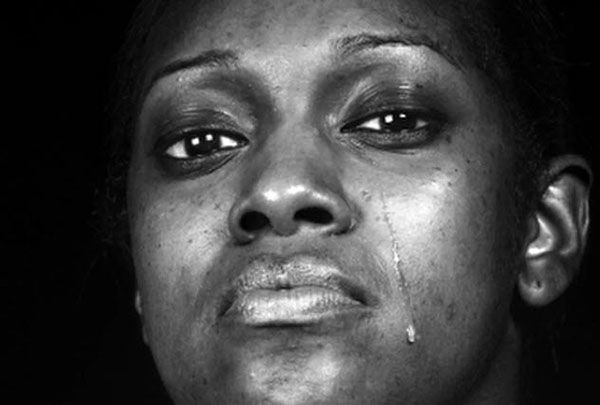 ۱۰ واقعیت جالب و باورنکردنی در مورد گریه و اشک