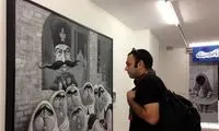 صابر ابر در حال تماشای حرمسرای شاه قاجار!