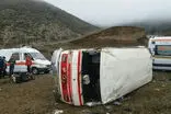 واژگونی مینی‌بوس در همدان با ۲۴ مصدوم