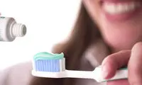 چگونه حساسیت دندان را از بین ببریم؟