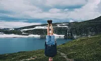 ژست عجیب و غریب عکاس روسی! +عکس