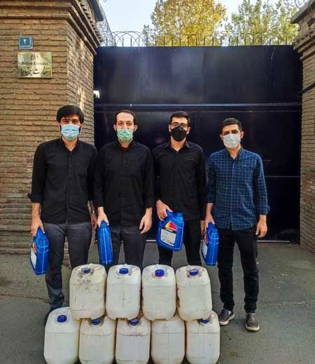 اهدای نمادین سوخت به سفارت انگلیس در تهران!