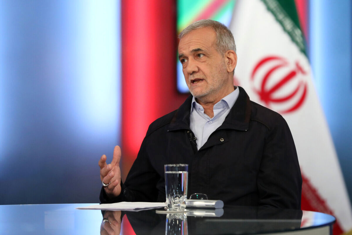 شوخی روزنامه اطلاعات با پزشکیان: ما هم به جای ماشین، خر سوار میشدیم