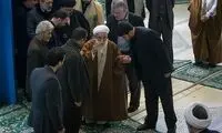 عکس: علی جنتی پای خطبه آیت الله جنتی
