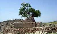 بقعه مرموز «پیر بنکی» در کازرون +عکس