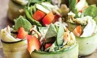 پیچیدن بوقلمون و سبزیجات لای خیار!