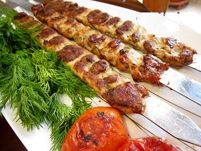 طرز تهیه کباب کوبیده بوقلمون در فر