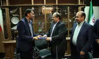 شریعتمداری: باید با مردم با صداقت گفتگو کنیم