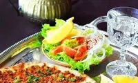 پیتزا ترکیه ایِ «لاه ماجون» را در ایران بخورید