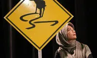 اجراهای «زنانی که به بزها ...» به داوود رشیدی تقدیم شد