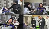 عکس: مهناز افشار در حال اهدای خون