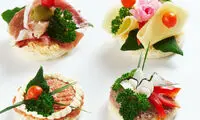 شیک ترین میز اردور با سینی کاناپه
