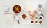 طرز تهیه کیک میوه ای