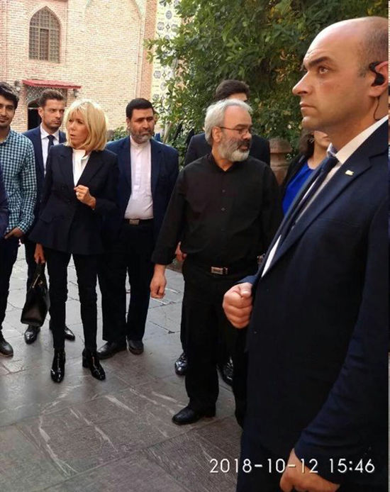بازدید همسر رئیس‌جمهور فرانسه از مسجد ایرانی