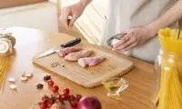 بهترین زمان نمک زدن هنگام پخت و پز