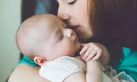 به کودک خود بیشتر محبت کنید