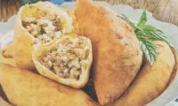 بورک گوشت و برنج؛ مثلث‌های پفکی خوشمزه