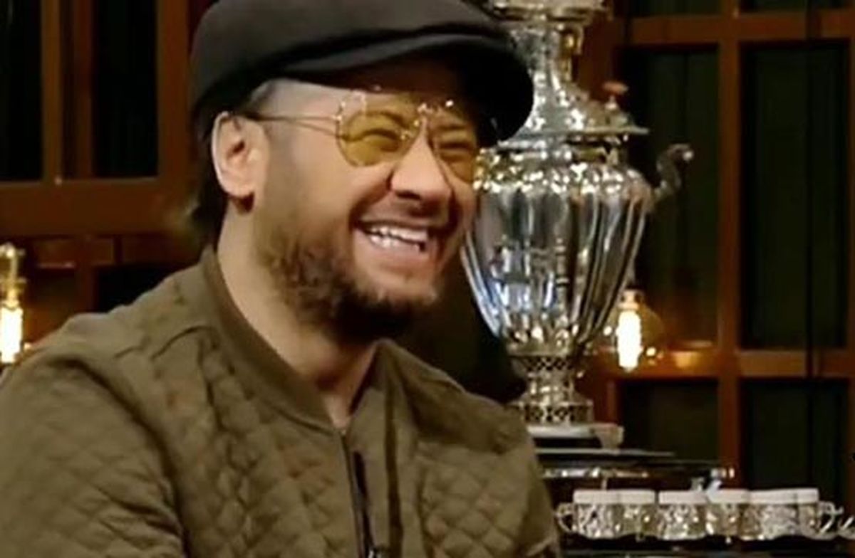 وقتی علی صادقی فقط یک شعر مجاز بلد است