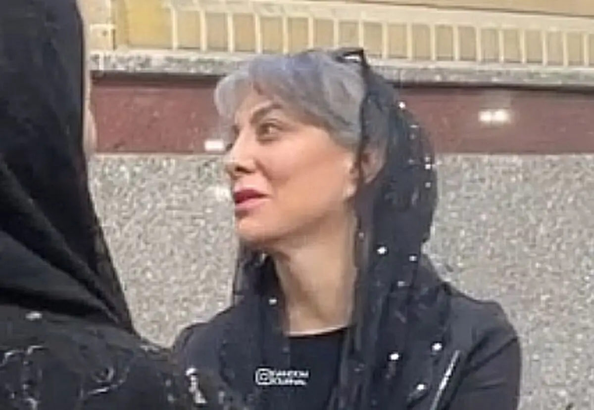 حضور چهره‌ها در مراسم ختم مادر حمیرا ریاضی