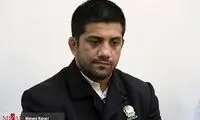 تذکر دبیر به موی بلند پدیده کشتی در جشن قهرمانی!