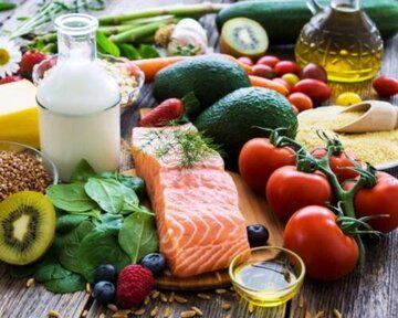 ۱۲ ماده غذایی مناسب برای تقویت‌ سیستم ایمنی 