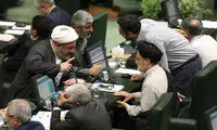 انتقاد تند روزنامه اصولگرا از مجلس: از اقتصاد چیزی نمی‌فهمید