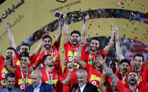 مجری شبکه سه می‌خواهد یک جام را از پرسپولیس بگیرد