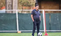 دکمه کت و ساعت قلعه‌نویی سوژه شده است
