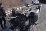 واژگونی و برخورد 2 خودرو در آزادراه قزوین رشت