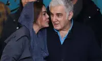 مهدی هاشمی در کنار همسر جوانش در یک شب تئاتری