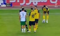 اتفاقی کم‌سابقه؛ داور پای ستاره سپاهان را له کرد!