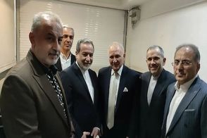 دلجویی از استقلالی‌ها به سبک عراقچی