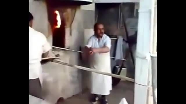  ویدئو بامزه از رقص شاد دو شاطر در نانوا