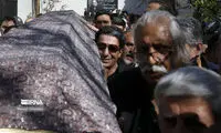 این چهره، غمگین‌ترین فرد در مراسم تشییع داودنژاد بود