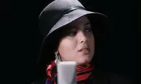 ژست خواننده خانم ایرانی در یک پیک‌نیک شیک