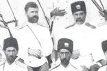 عکس یادگاری «نظامیان ایرانی و روس» در یک باغ