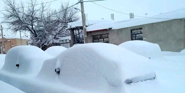 بارش حیرت‌انگیز برف در کوه‌های شمالی تهران