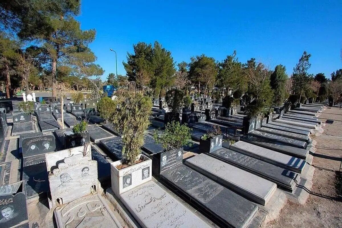   اموات تهران از اول پاییز روی زمین می‌مانند! 