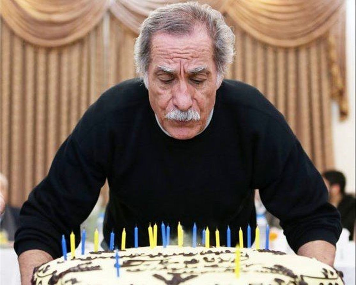 رپ خوانی بازیگر 78 ساله ایران در برنامه قیاسی