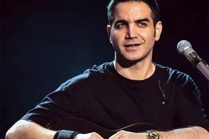 عصبانیت محسن یگانه از نمایش پرچم بحرین در کنسرت شیراز