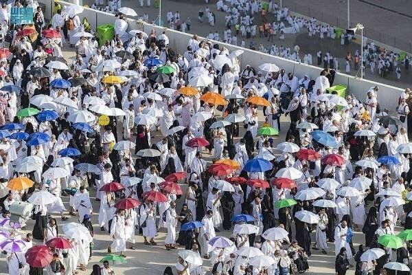 انجام اعمال حج با اسکوتر و کمک هوش مصنوعی