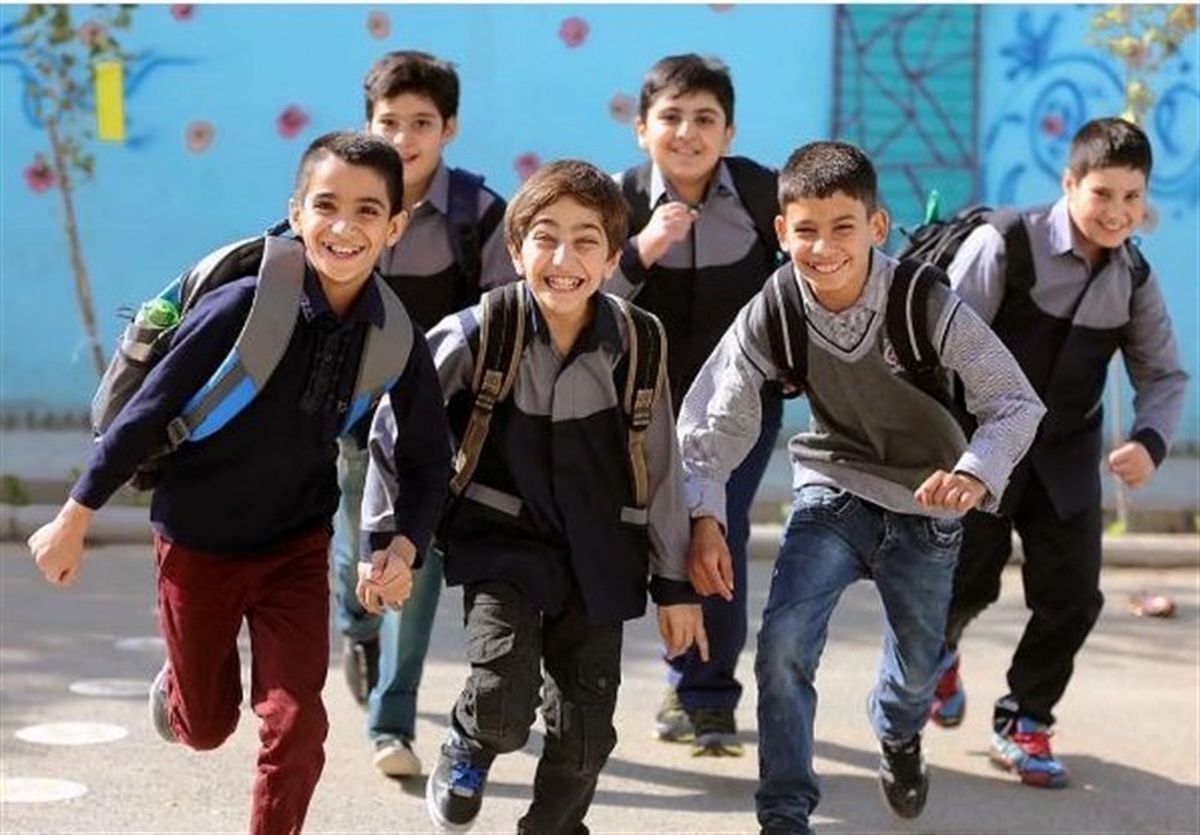 کادوی جالب و خلاقانه یک معلم به دانش‌آموزانش